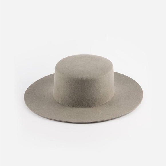 Gigi Pip Hat - DAHLIA BOATER - Picture 1 of 9